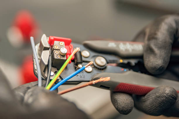 Best Electrical Contractors for Businesses  in Pinewood, FL